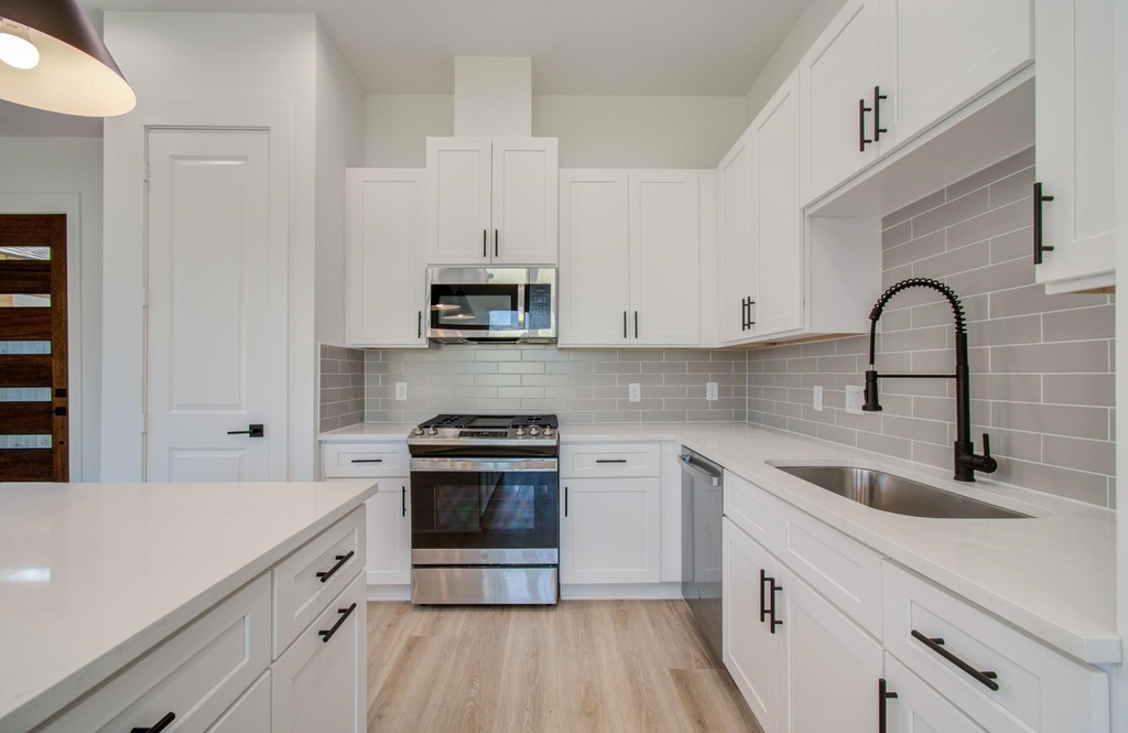 4425 Providence Street - Photo 10