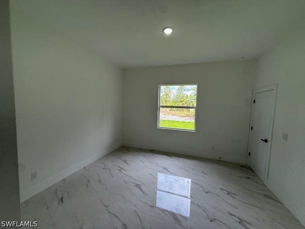 723 Epps Brown Street E - Photo 18