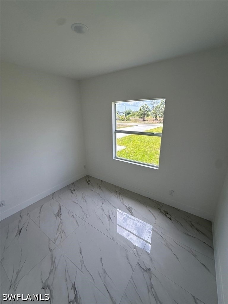 1089 Eisenhower Boulevard - Photo 13