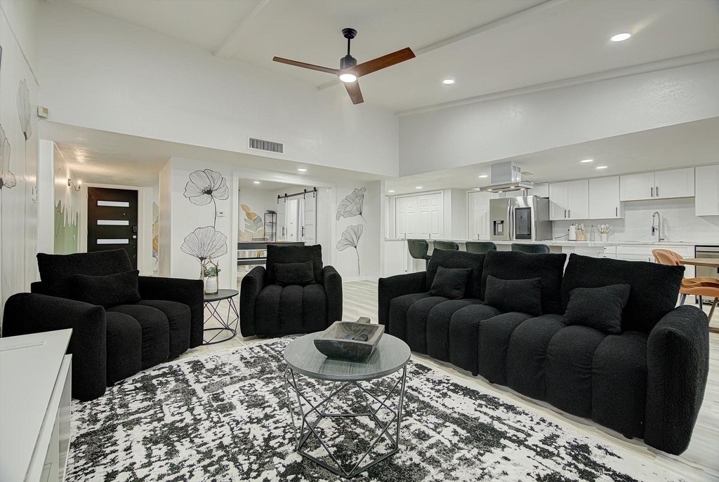 7310 Corta Calle Drive - Photo 5