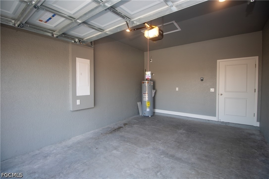 9004 W Justice Circle - Photo 32