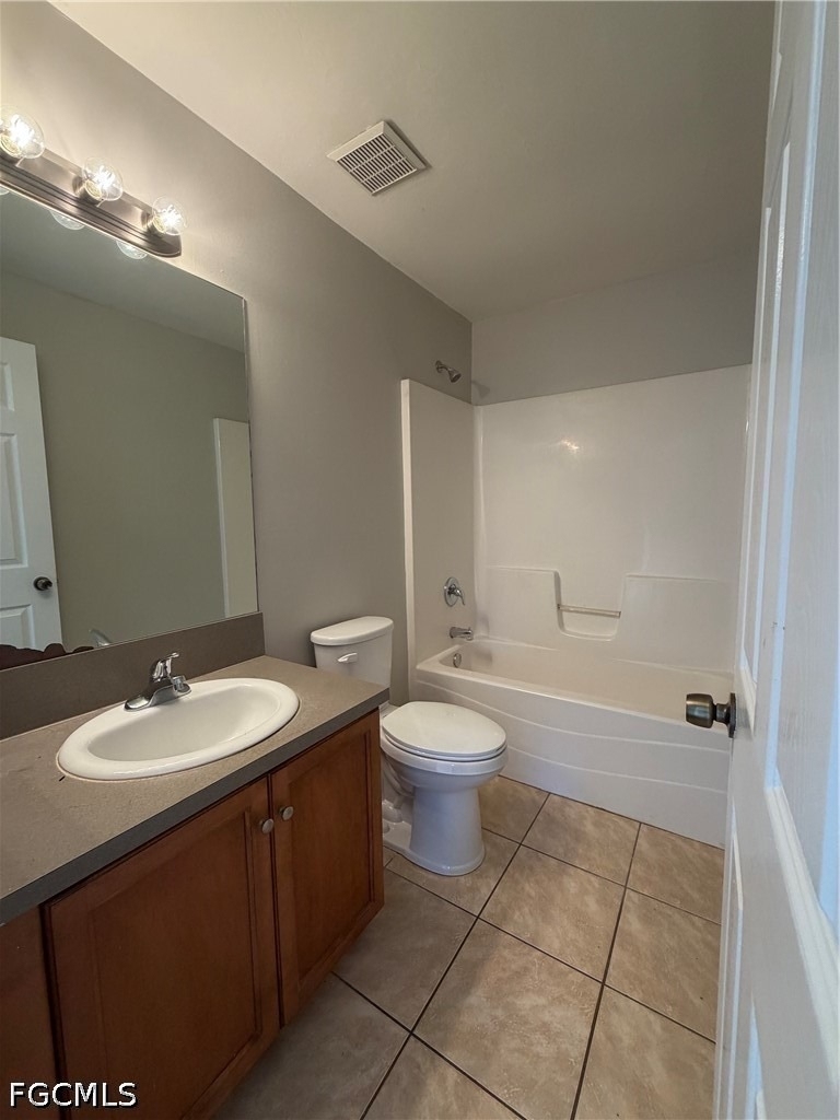 704 Gilbert Avenue S - Photo 4