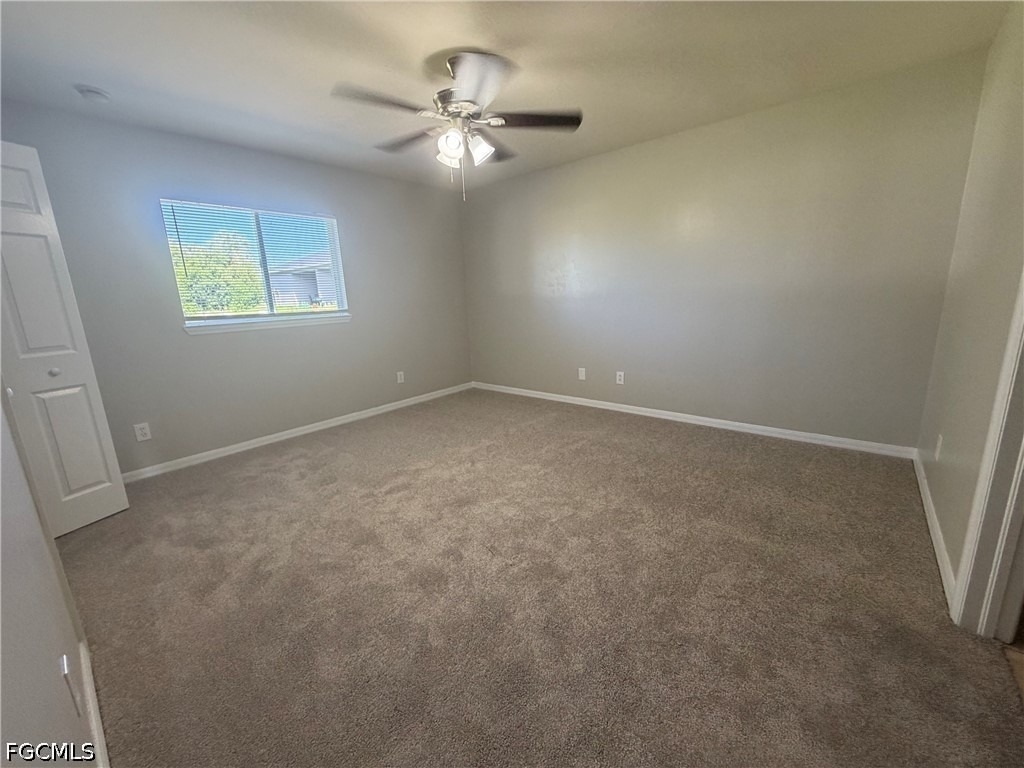 704 Gilbert Avenue S - Photo 11