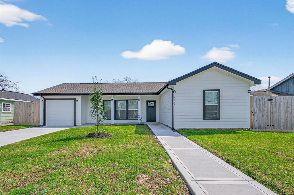 2202 Alabama Street - Photo 0