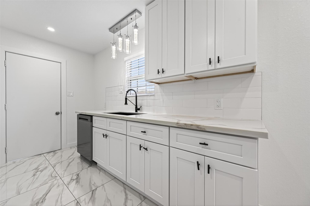 2202 Alabama Street - Photo 13