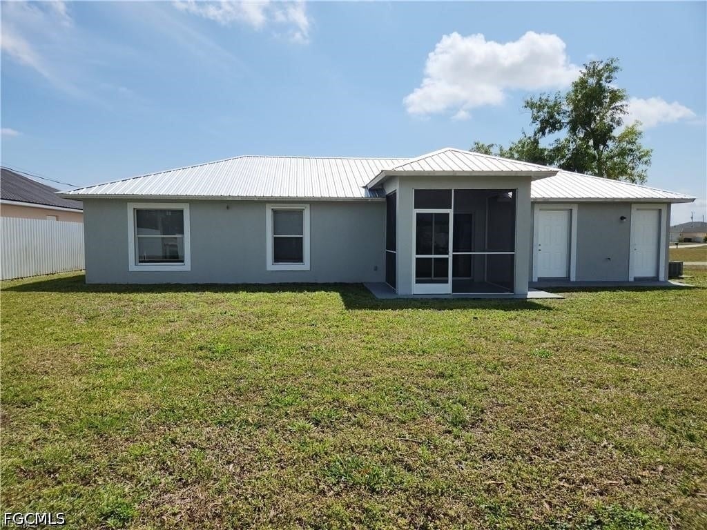 827 Ne 23rd Terrace - Photo 1