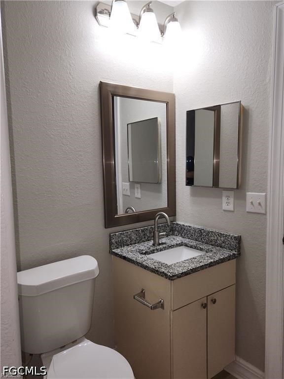 827 Ne 23rd Terrace - Photo 9