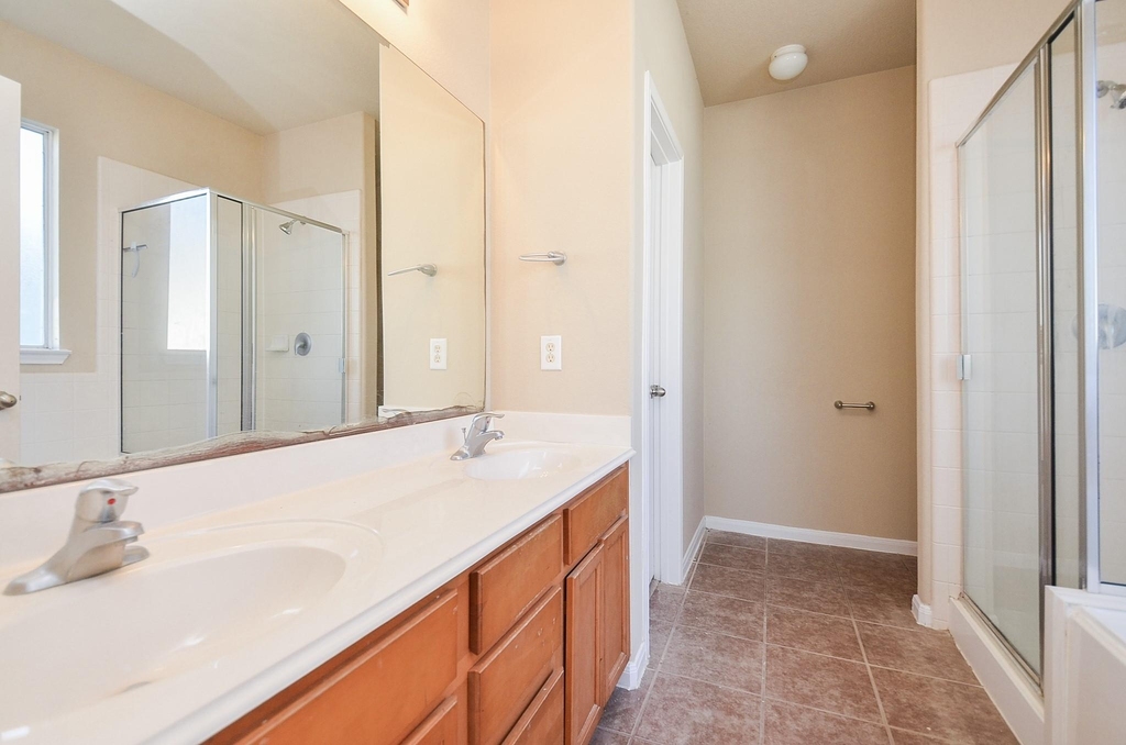 4126 Barossa Valley Lane - Photo 22