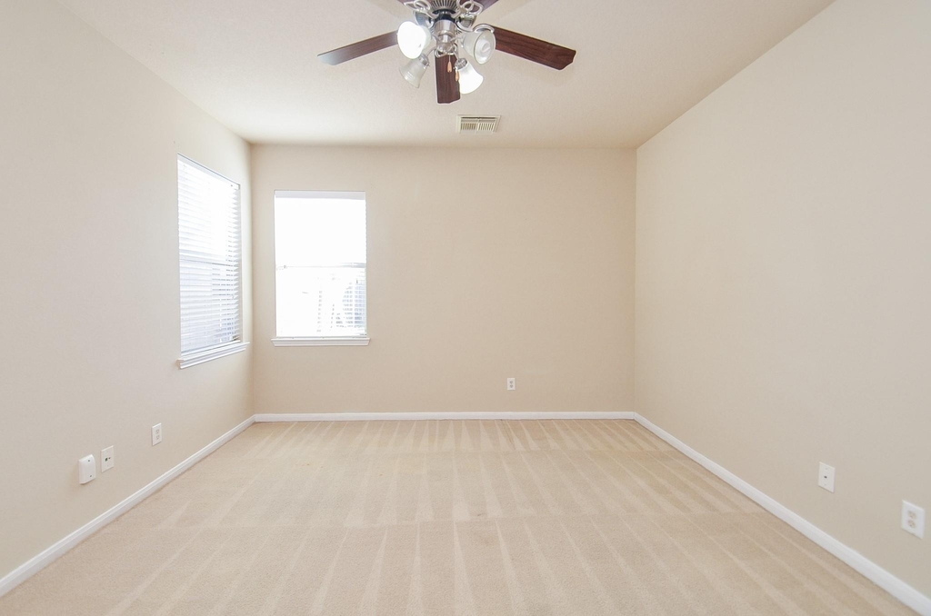 4126 Barossa Valley Lane - Photo 14