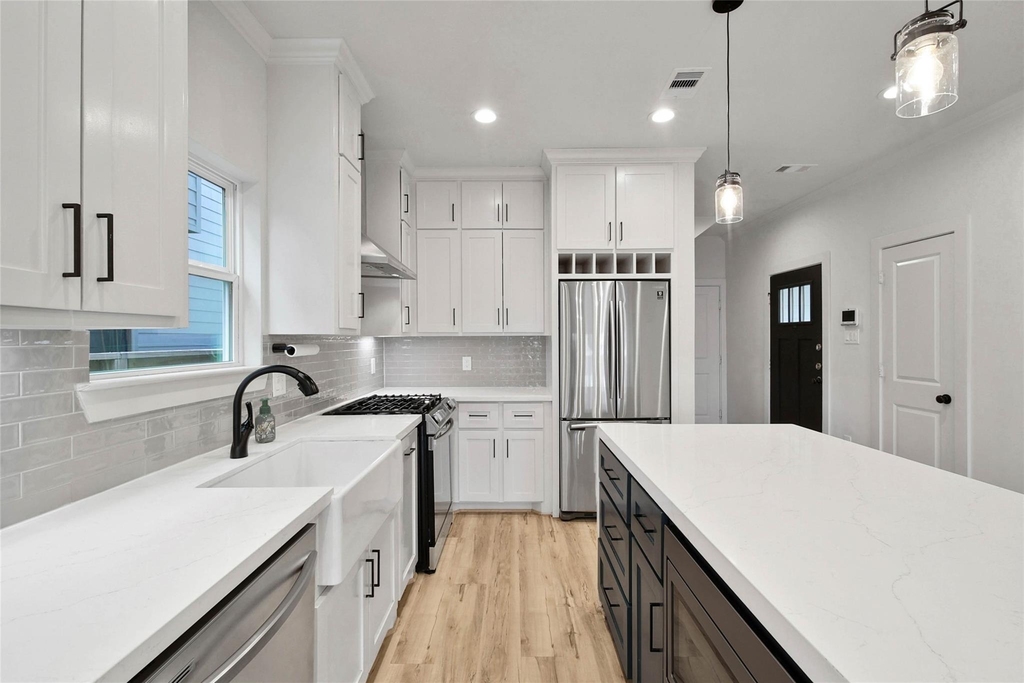 3322 Delhi Street - Photo 5