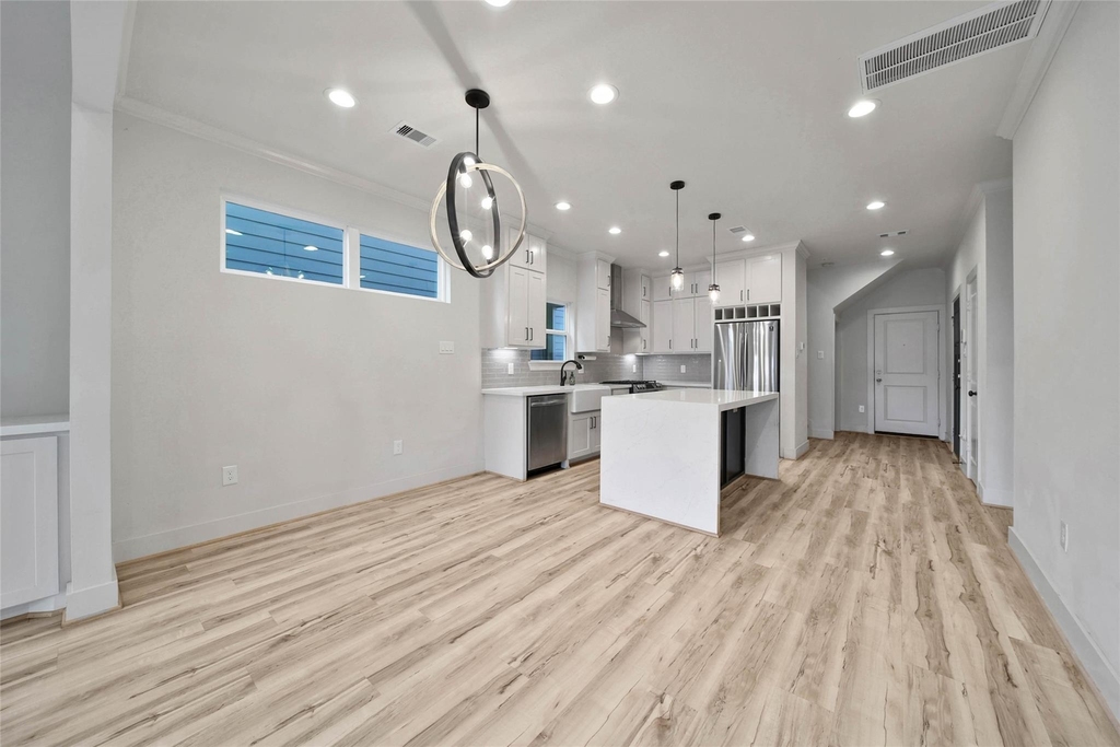 3322 Delhi Street - Photo 6