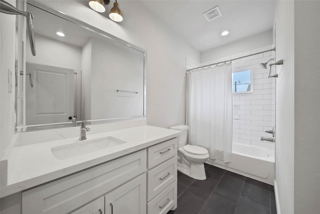 3322 Delhi Street - Photo 13