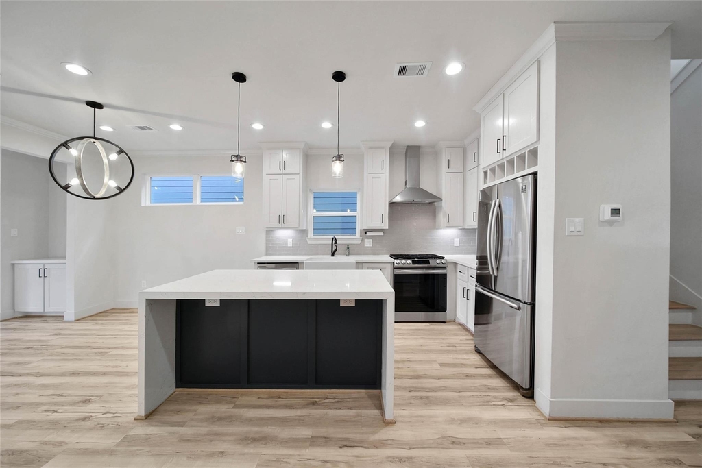 3322 Delhi Street - Photo 4