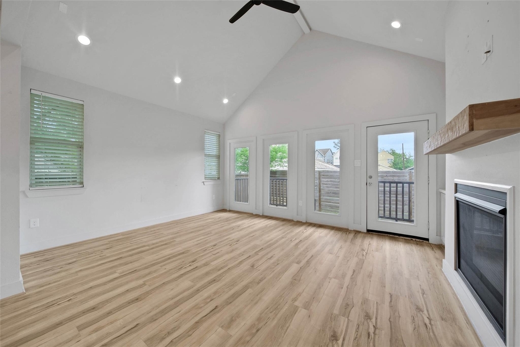 3322 Delhi Street - Photo 8