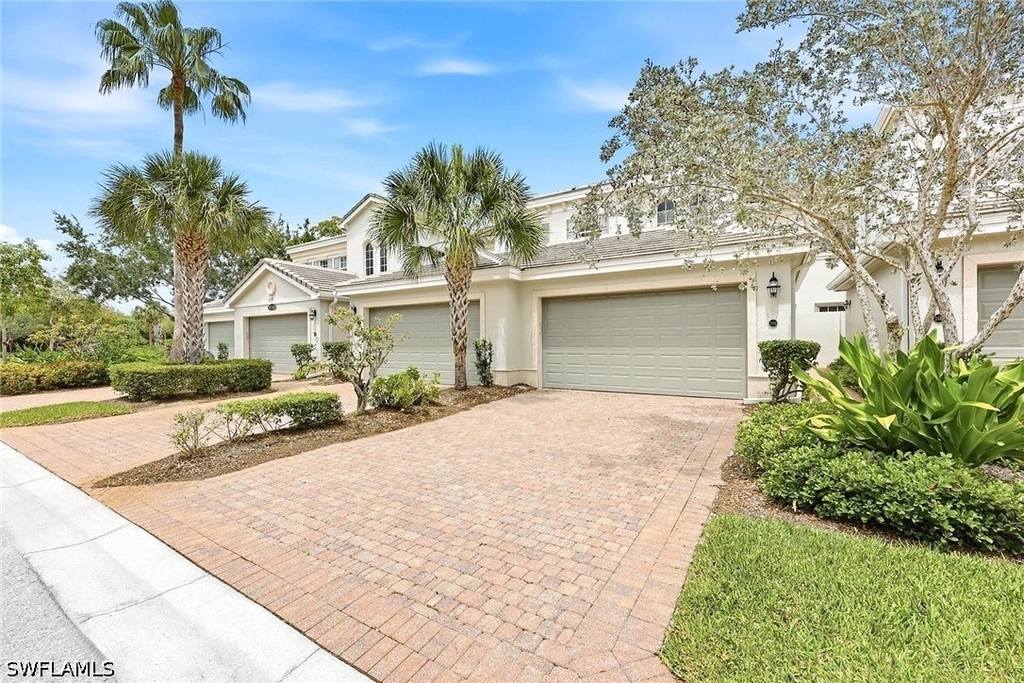 9243 Tesoro Lane - Photo 0