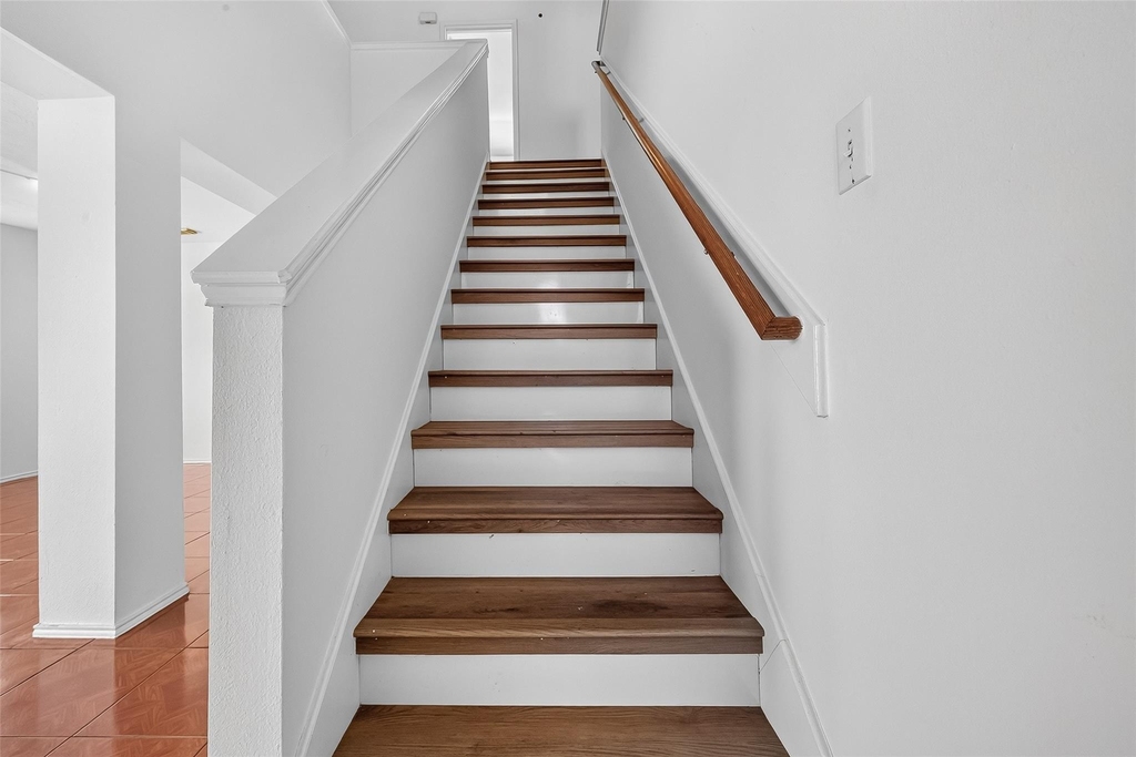 8366 Golf Green Circle - Photo 5