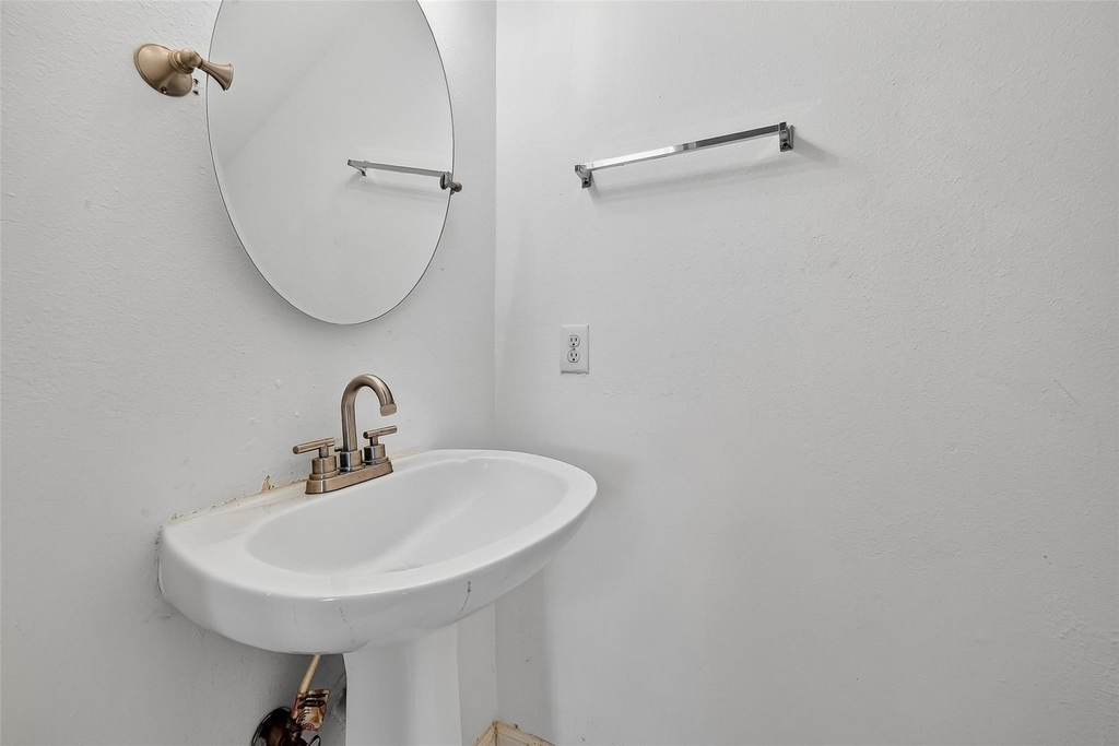 8366 Golf Green Circle - Photo 17