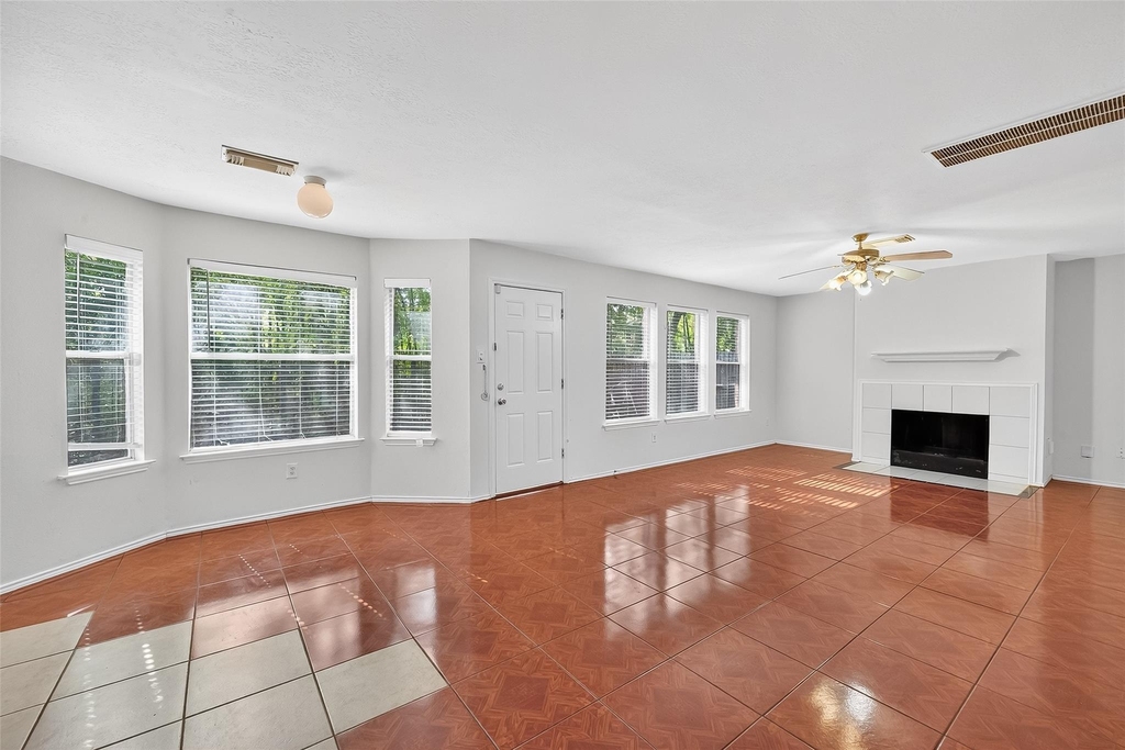 8366 Golf Green Circle - Photo 8