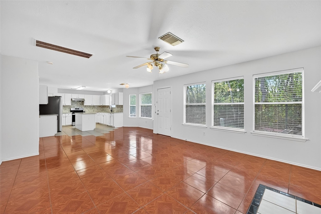 8366 Golf Green Circle - Photo 11