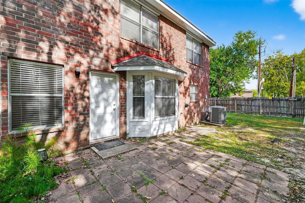 8366 Golf Green Circle - Photo 35