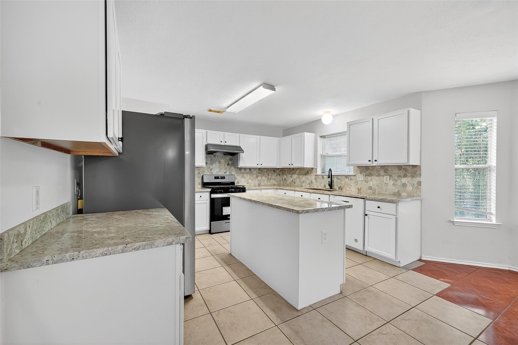 8366 Golf Green Circle - Photo 16