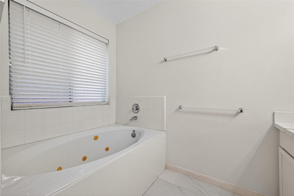 8366 Golf Green Circle - Photo 27