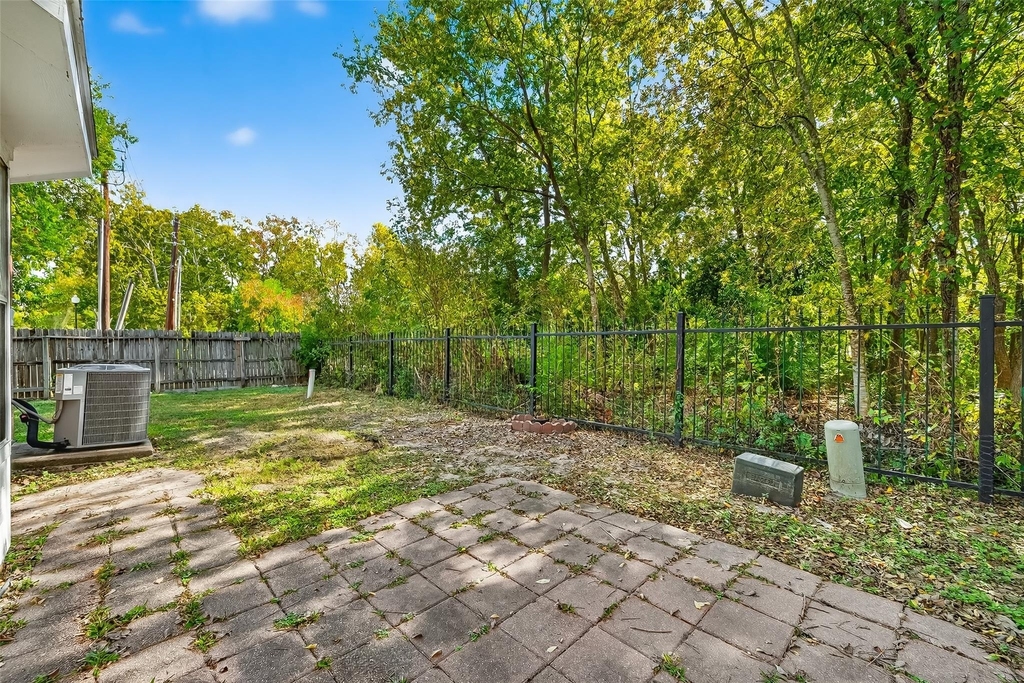 8366 Golf Green Circle - Photo 34
