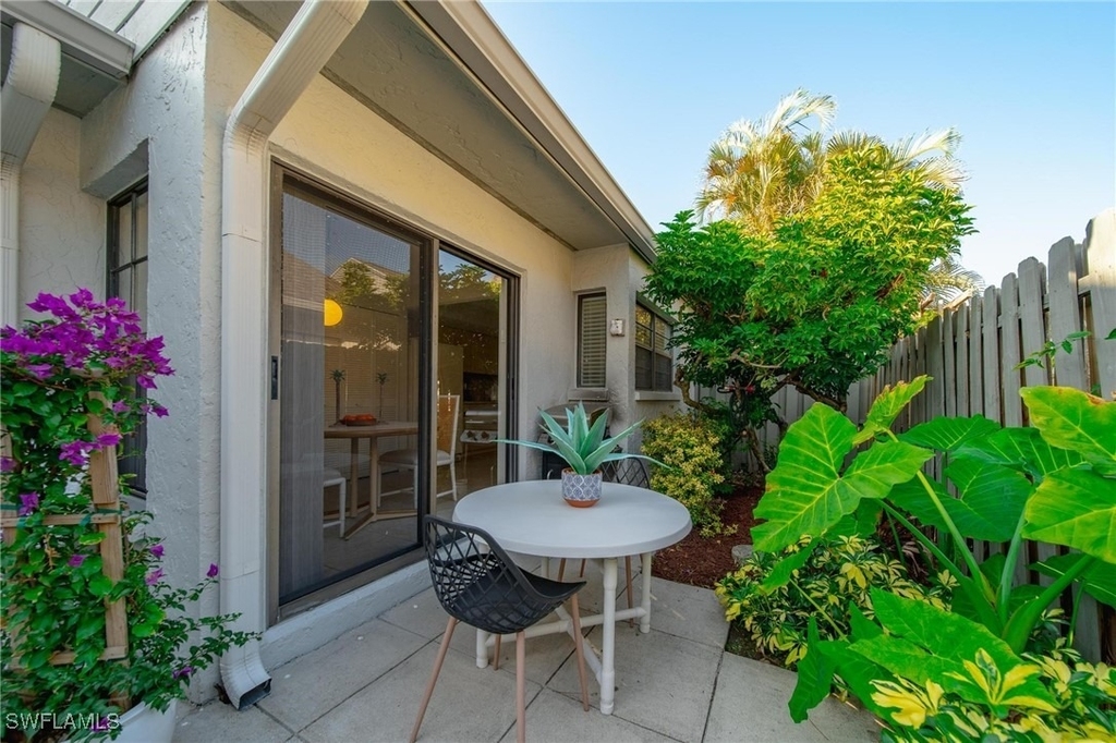 878 Meadowland Drive - Photo 18