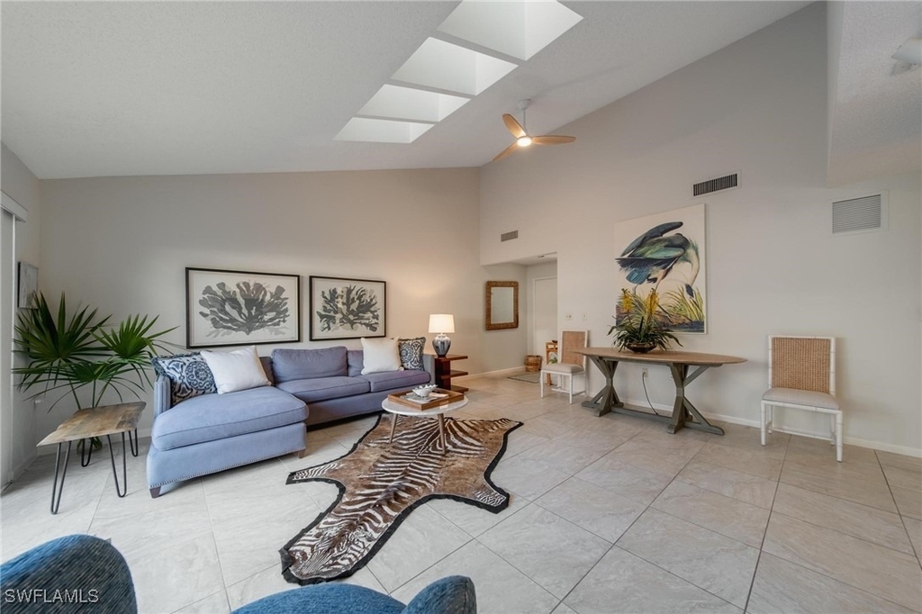 878 Meadowland Drive - Photo 2