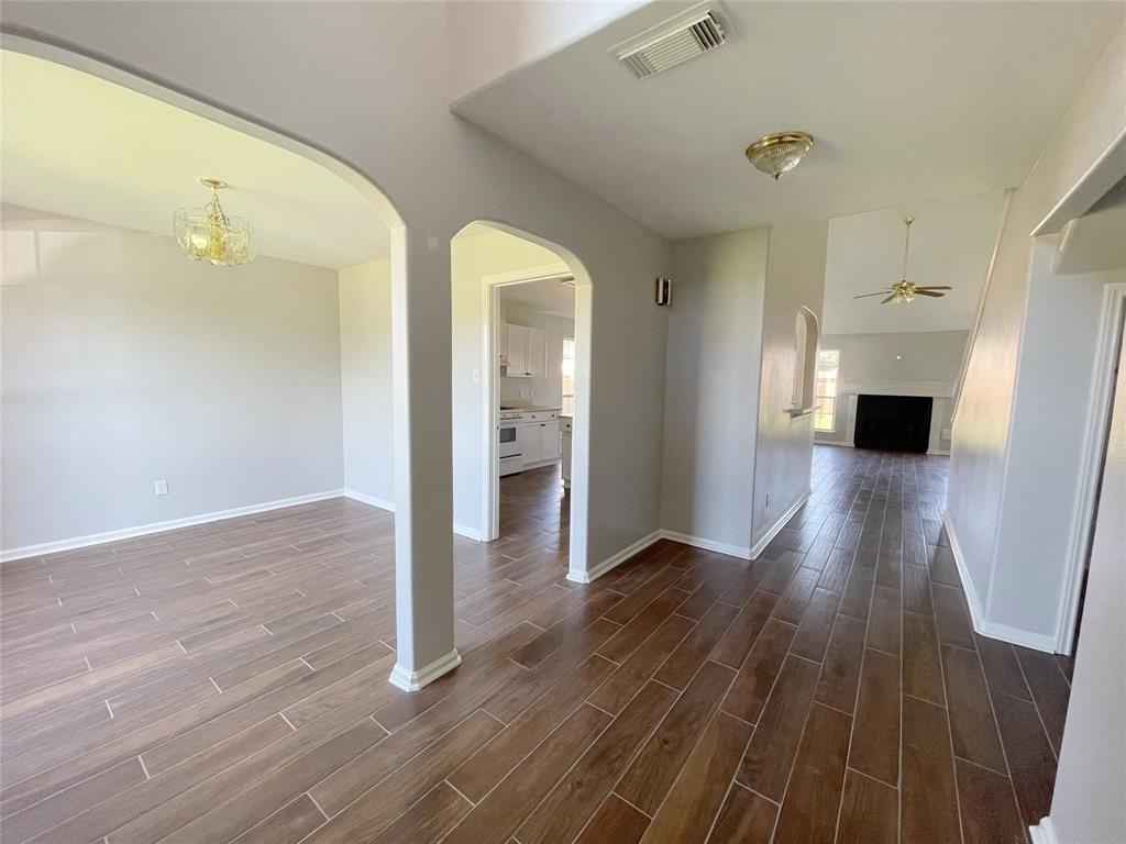 6638 Chantalle Drive - Photo 2