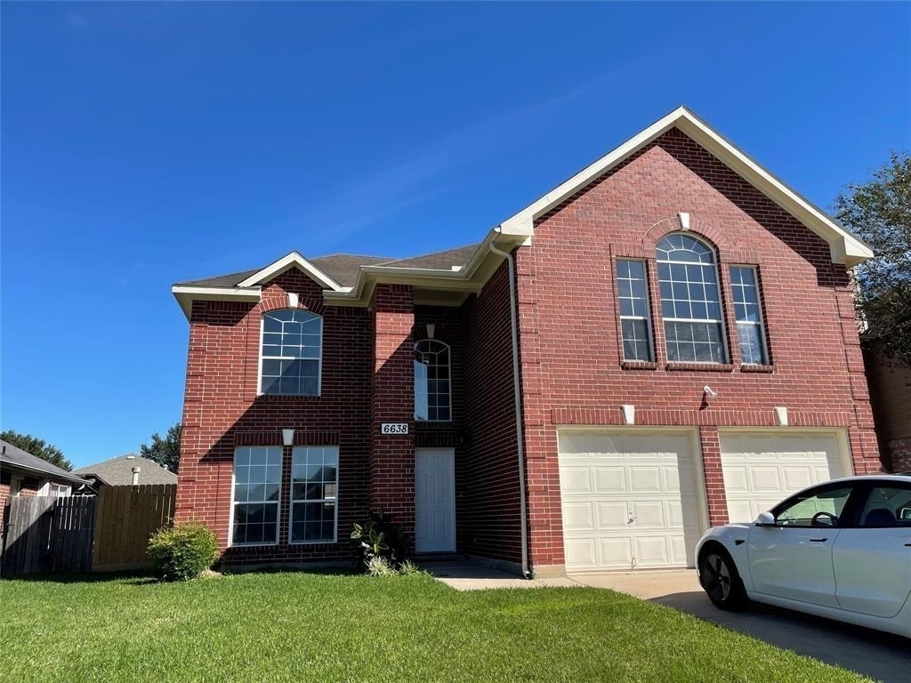 6638 Chantalle Drive - Photo 0