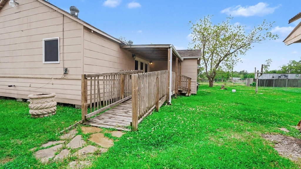 5615 John Martin Road - Photo 5