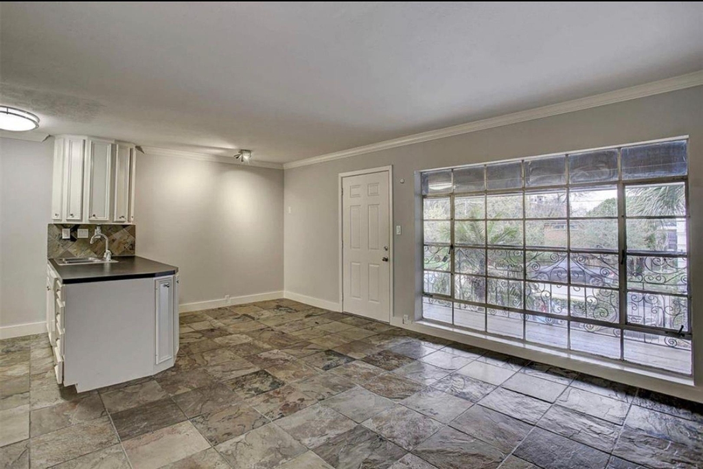 2322 Richton Street - Photo 5