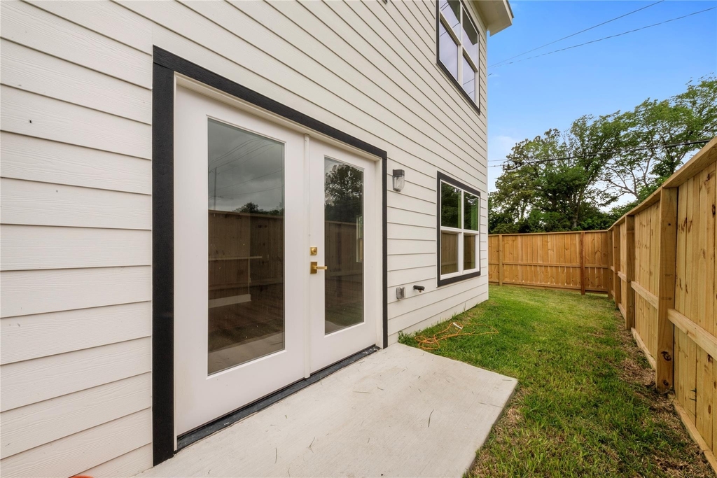 7117 Springdale Street - Photo 3
