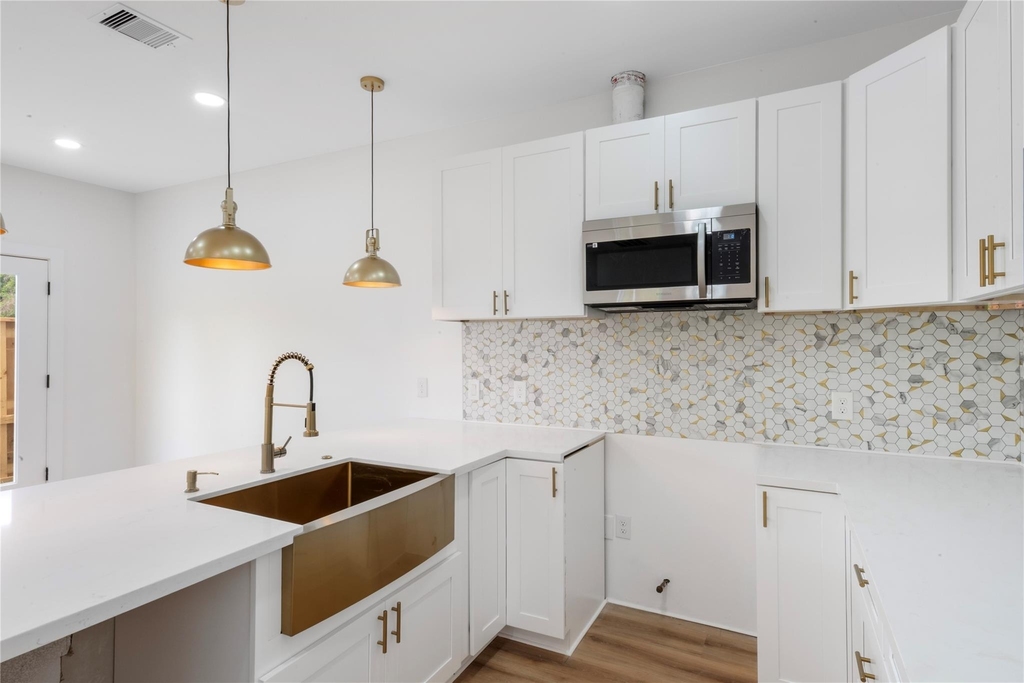 7117 Springdale Street - Photo 9