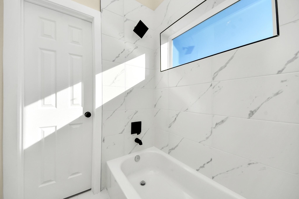 8025 Peachtree Street - Photo 27