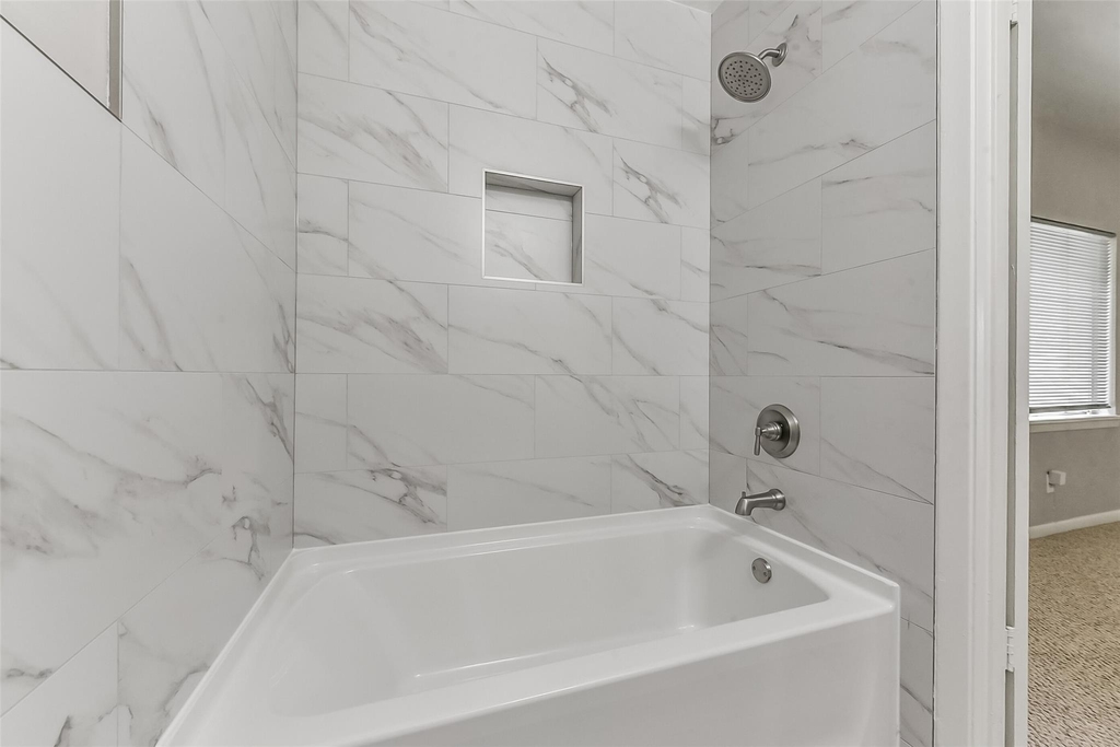 6305 Deerwood Road - Photo 2