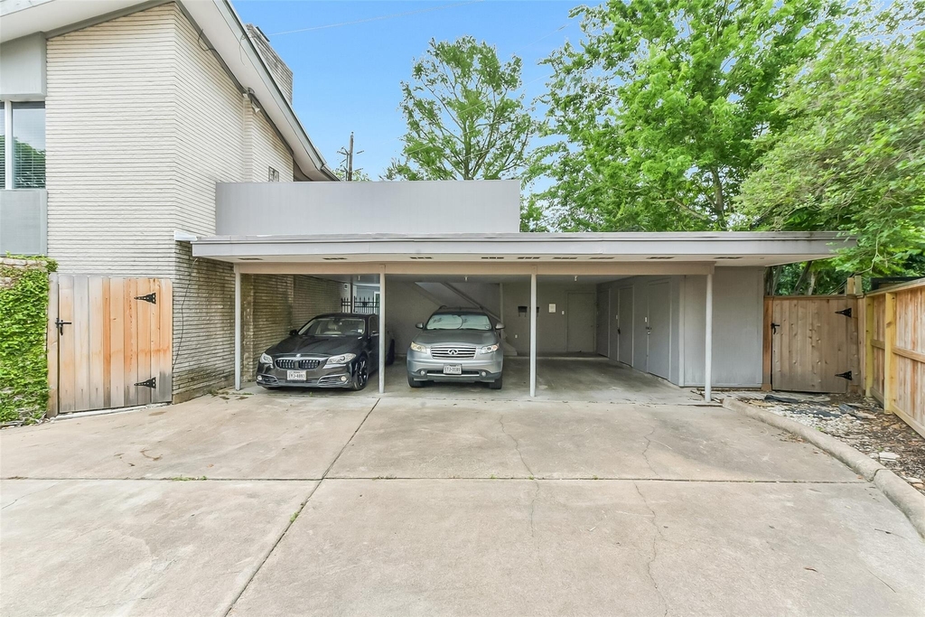 6305 Deerwood Road - Photo 3
