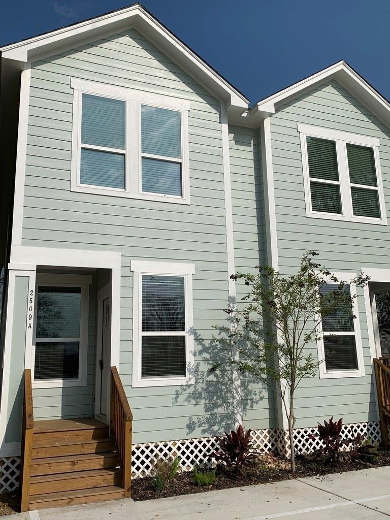 2509 S Grand Boulevard - Photo 1