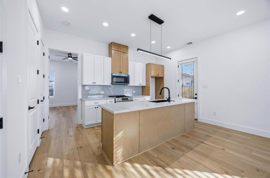 3923 Aledo Street - Photo 3