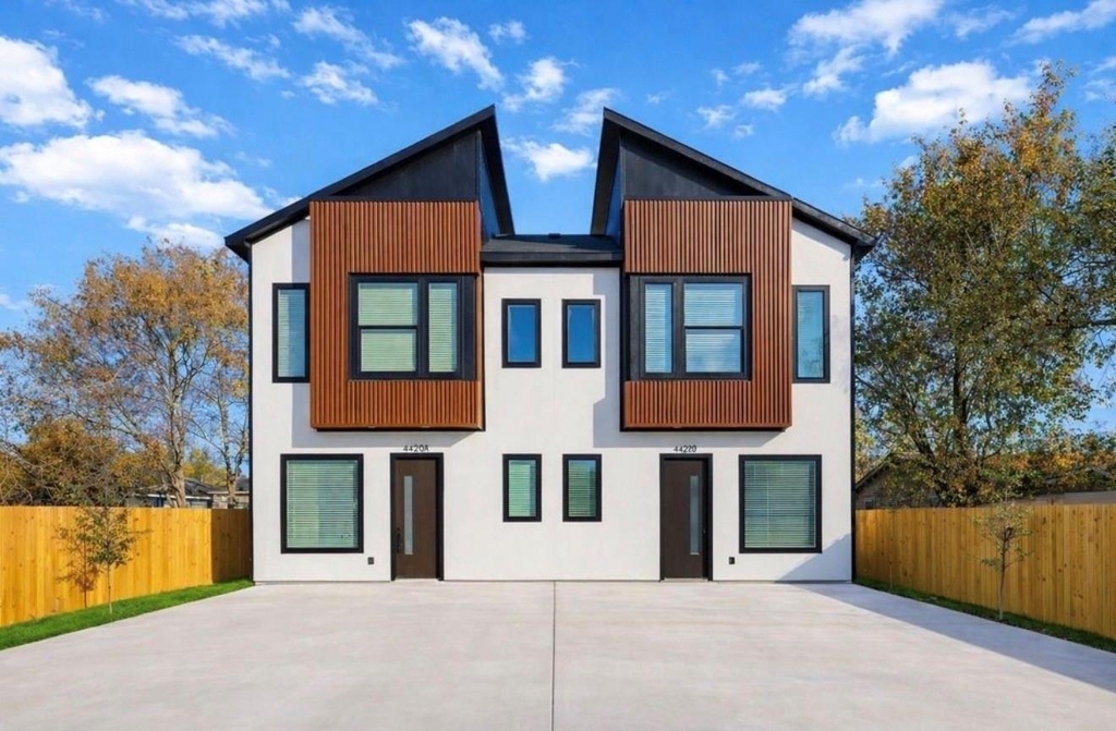 3923 Aledo Street - Photo 0