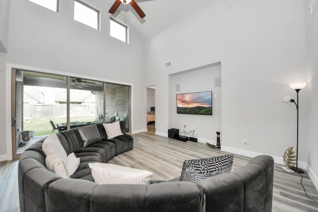 10514 Rigel Ridge Way - Photo 8
