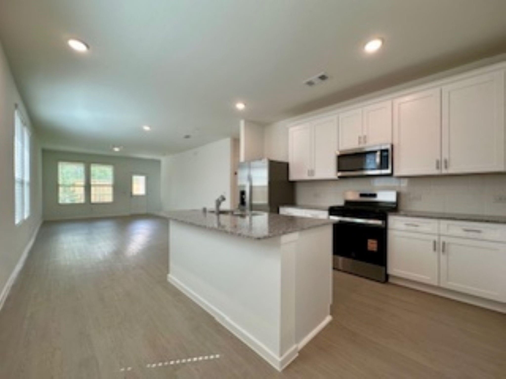 500 Kinglet Drive - Photo 3