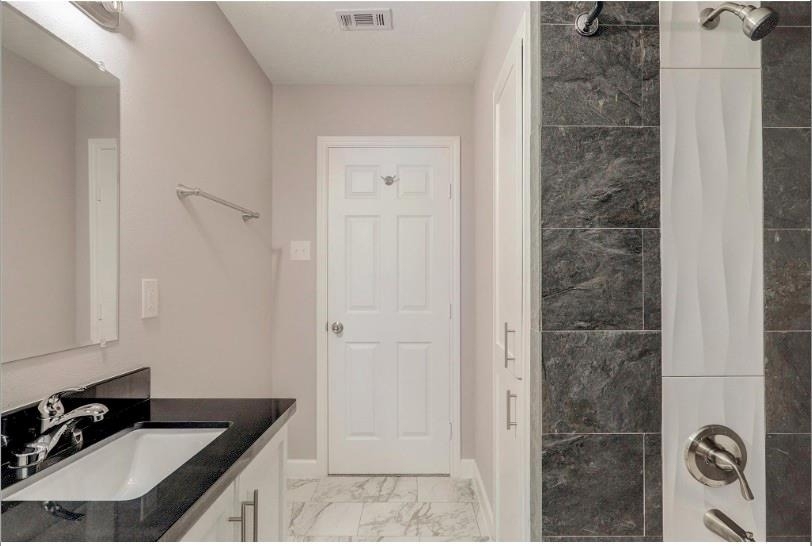 4627 Maple Street - Photo 8