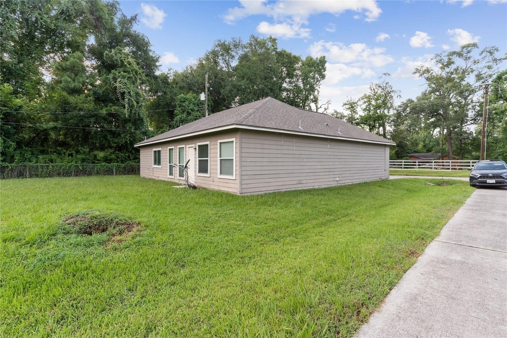 9104 N Green River Drive - Photo 44