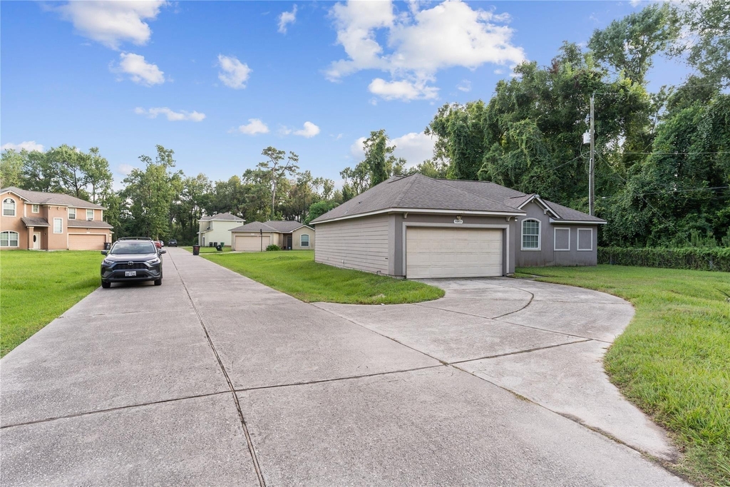 9104 N Green River Drive - Photo 3