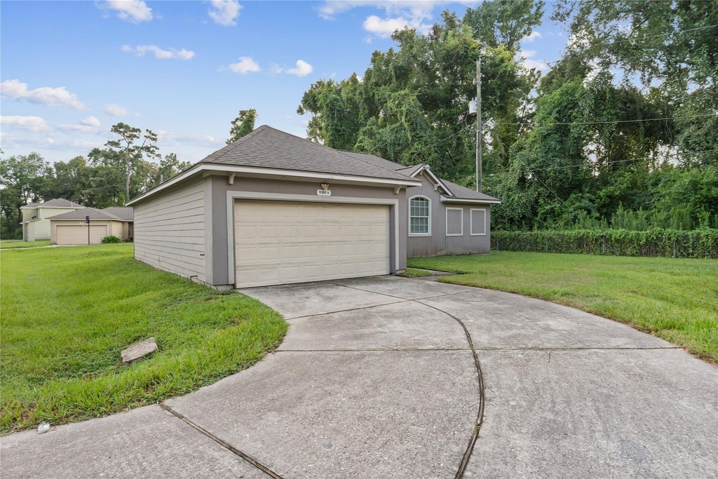 9104 N Green River Drive - Photo 2