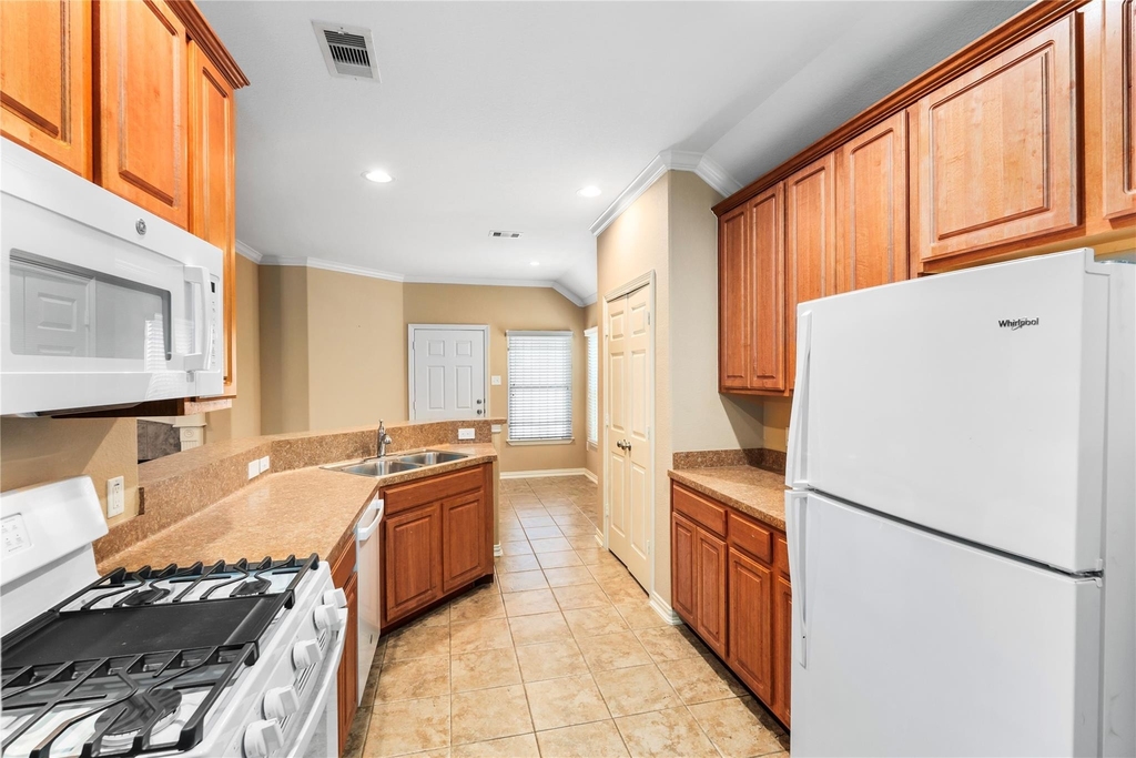 5212 New Orleans Street - Photo 5