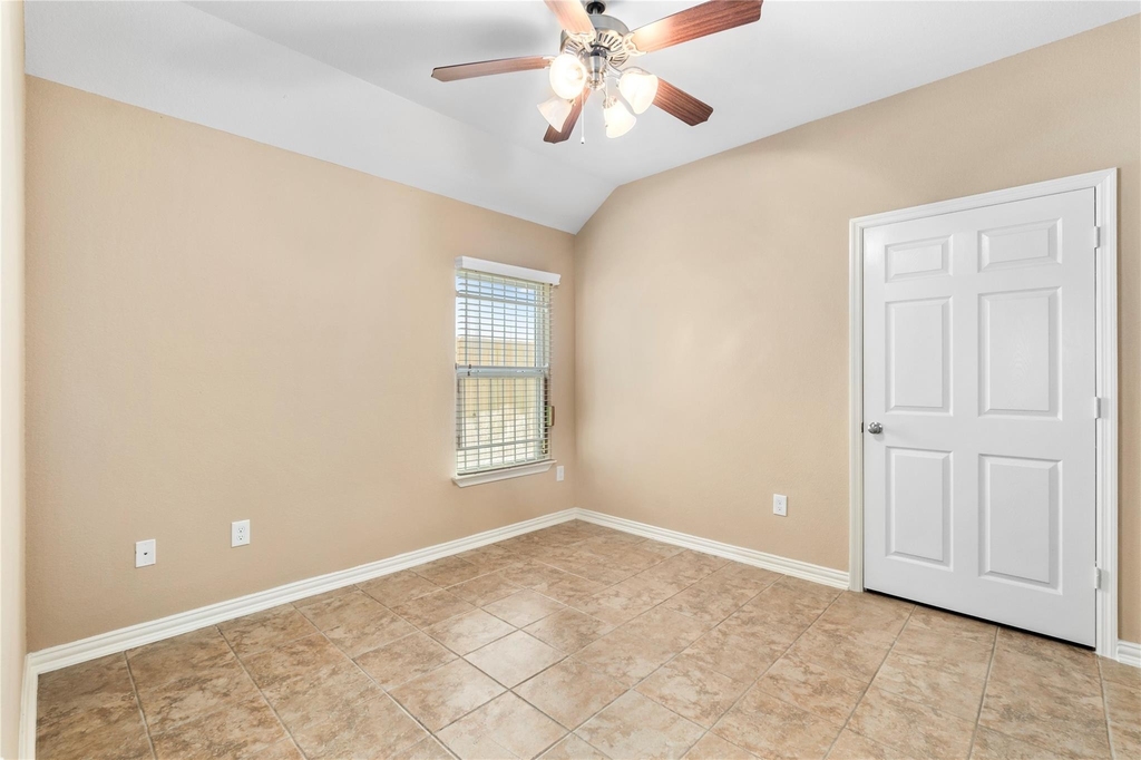 5212 New Orleans Street - Photo 10