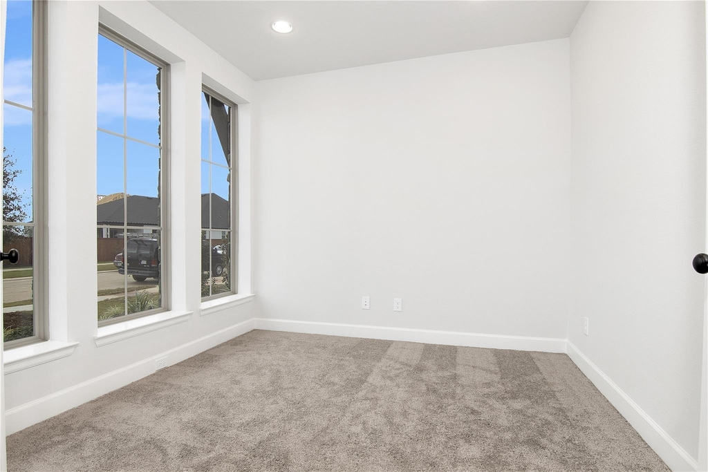 7510 Snowfield Peak Ln Court - Photo 5